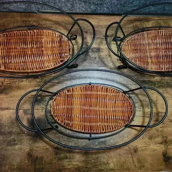 Sturdy Oval Casserole, Baking Dish or Serving Bowl Trivet with Handles x3 - Picture 4 of 10